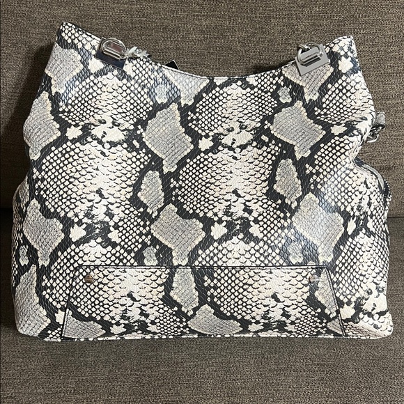 New I.N.C. International Concepts Trippii Chain Tote Snakeskin Design - Picture 4 of 15